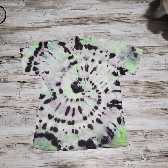 Winnie The Pooh Tye Dye Adult Shirt Size Large Spiral Hand Dyed - Picture 2 of 3